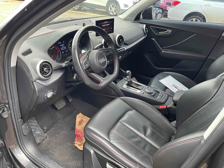 Фото 6 - Audi Q2L