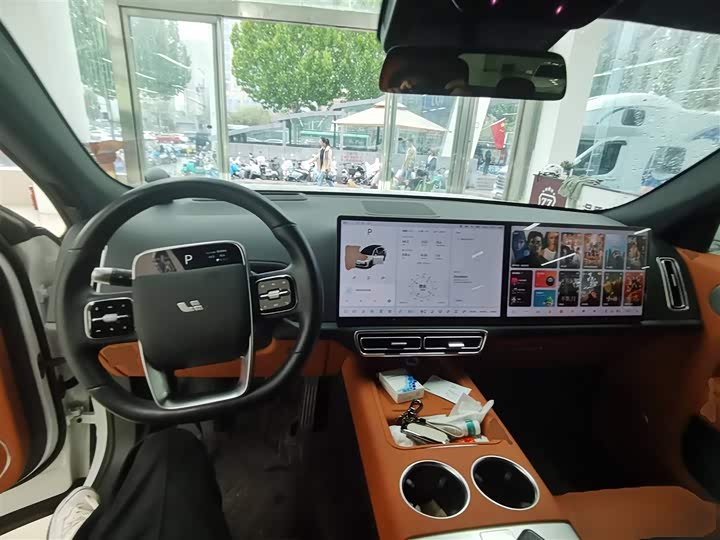 Фото 10 - LiXiang L7