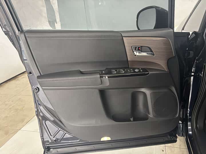 Фото 10 - Honda Odyssey