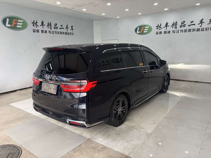 Фото 5 - Honda Odyssey