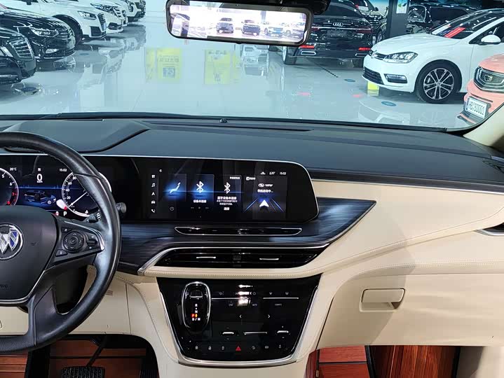 Фото 7 - Buick GL8 ES