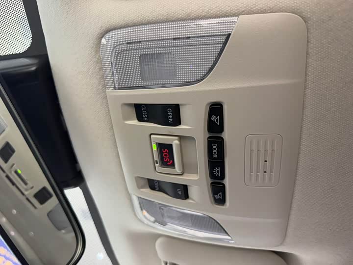 Фото 14 - Toyota Corolla