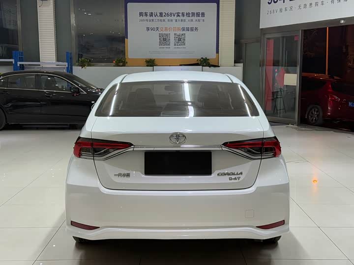 Фото 5 - Toyota Corolla