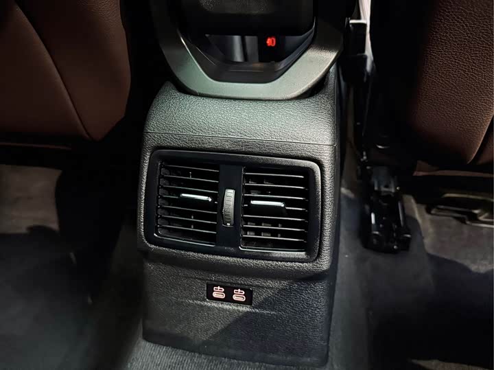 Фото 18 - BMW X2