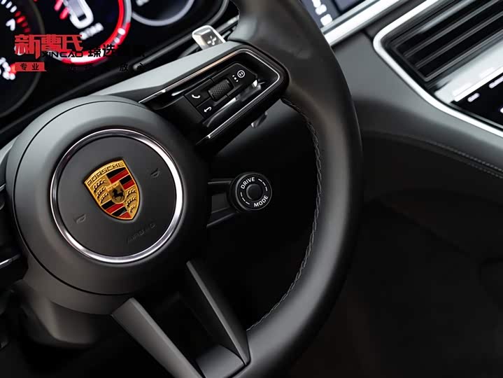 Фото 15 - Porsche Panamera