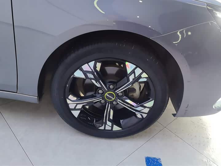 Фото 6 - Roewe i6 Max