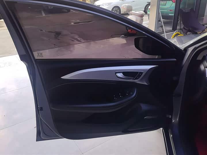 Фото 7 - Roewe i6 Max