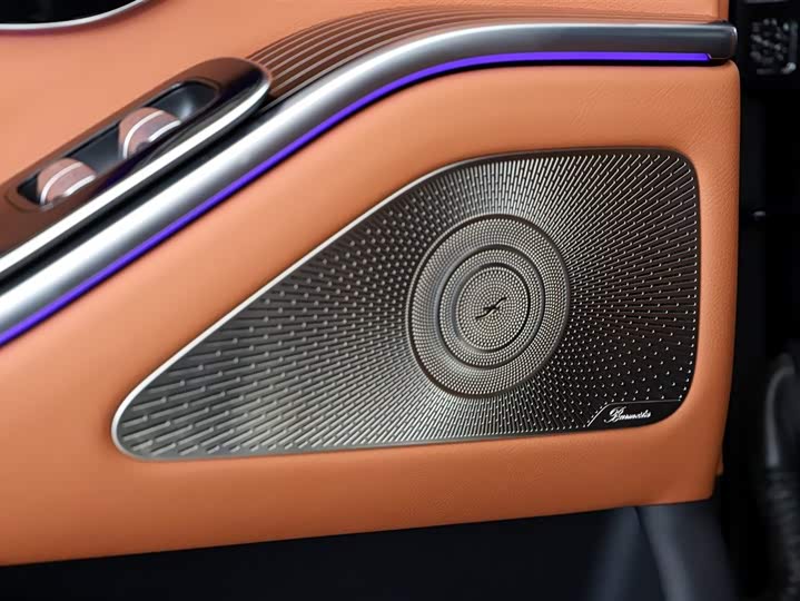 Фото 19 - Mercedes-Benz S-Class