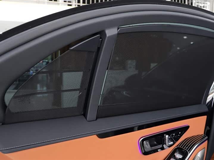 Фото 21 - Mercedes-Benz S-Class