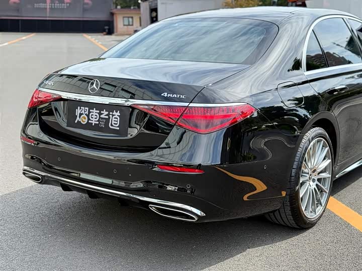 Фото 25 - Mercedes-Benz S-Class