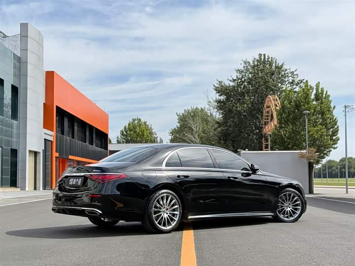 Фото 3 - Mercedes-Benz S-Class