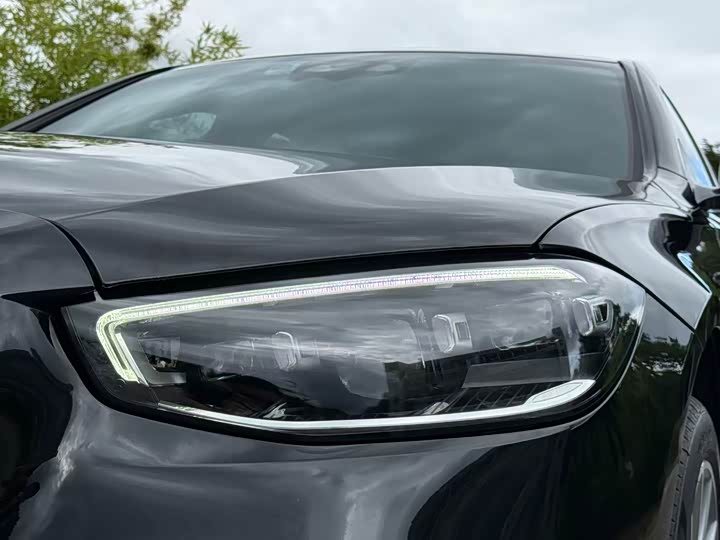 Фото 24 - Mercedes-Benz S-Class