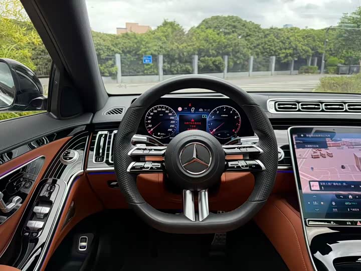 Фото 30 - Mercedes-Benz S-Class