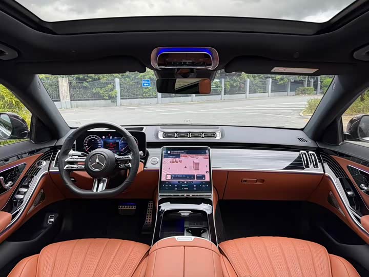 Фото 32 - Mercedes-Benz S-Class