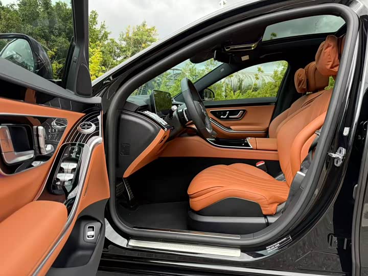 Фото 45 - Mercedes-Benz S-Class