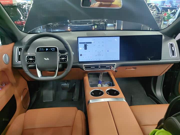 Фото 10 - LiXiang L8