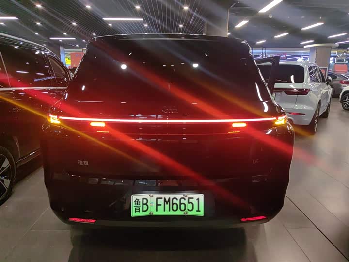 Фото 6 - LiXiang L8