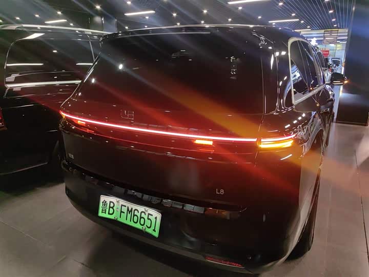 Фото 7 - LiXiang L8