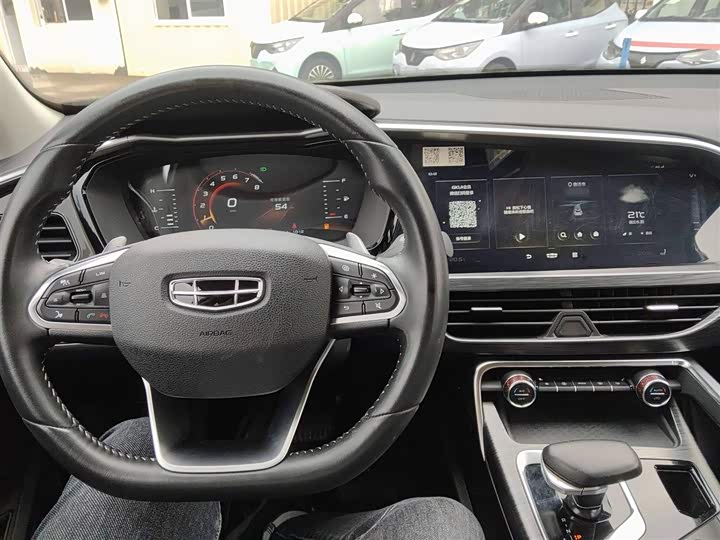 Фото 10 - Geely Tugella