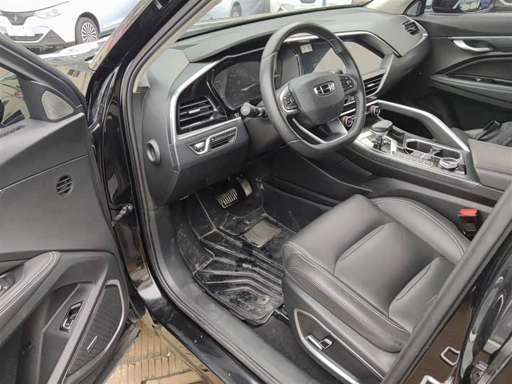 Фото 16 - Geely Tugella