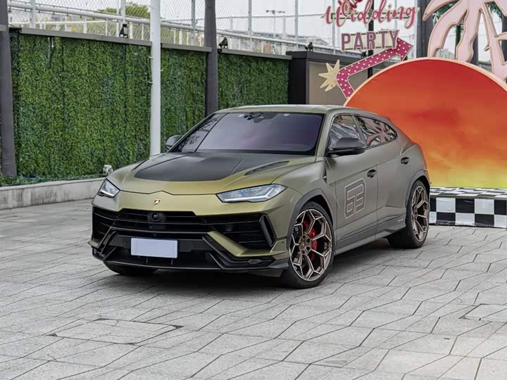 Фото 1 - Lamborghini Urus