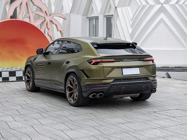 Фото 6 - Lamborghini Urus