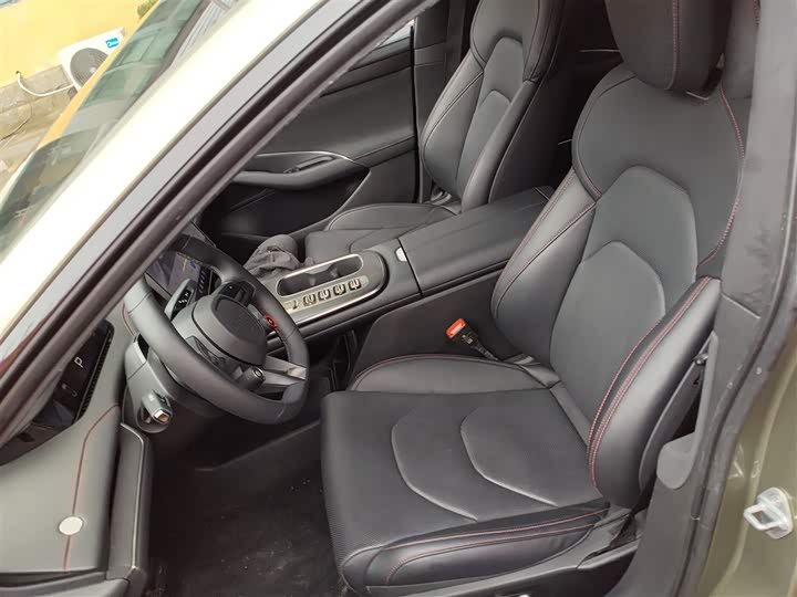 Фото 15 - Xiaomi SU7