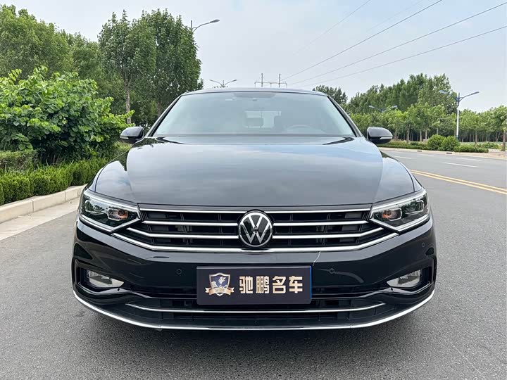 Фото 2 - Volkswagen Magotan