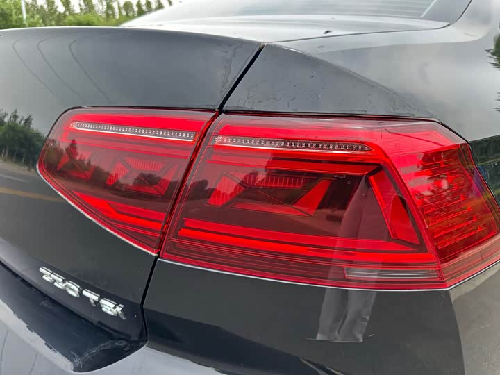 Фото 26 - Volkswagen Magotan