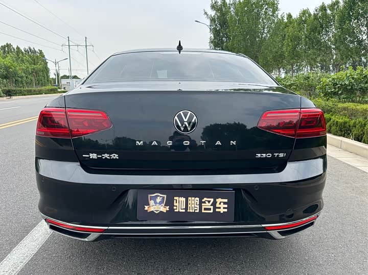 Фото 5 - Volkswagen Magotan