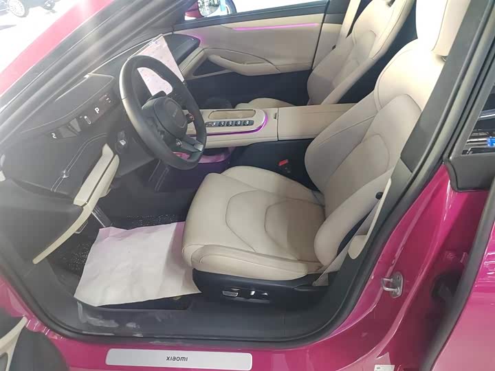 Фото 14 - Xiaomi SU7