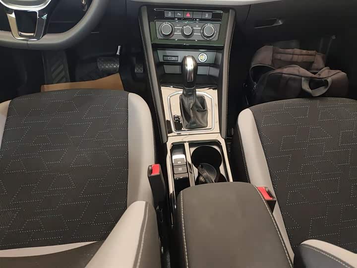 Фото 13 - Jetta VS7