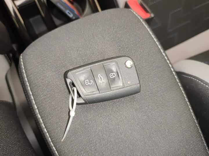 Фото 8 - Jetta VS7