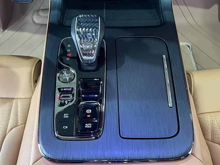 Фото 16 - GAC Trumpchi GS8