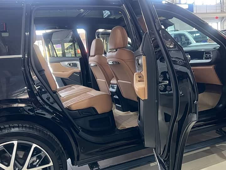 Фото 9 - GAC Trumpchi GS8