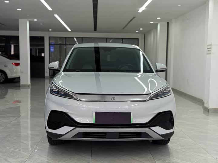 Фото 2 - BYD Yuan Plus