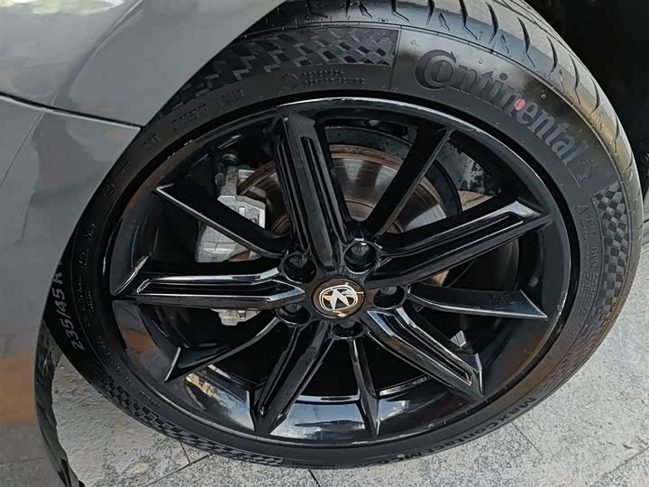 Фото 11 - Changan UNI-V