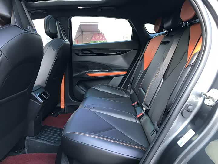 Фото 17 - Changan UNI-V