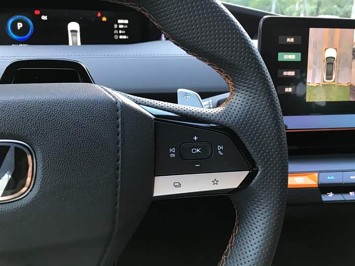 Фото 24 - Changan UNI-V