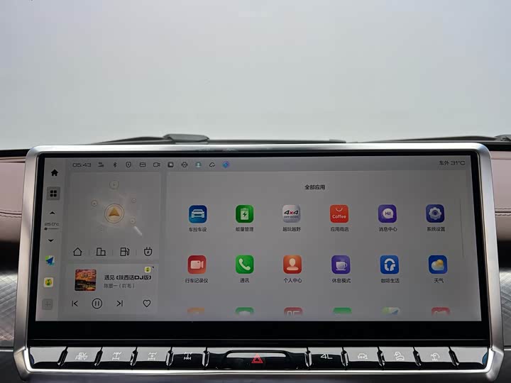 Фото 11 - Tank 700 Hybrid