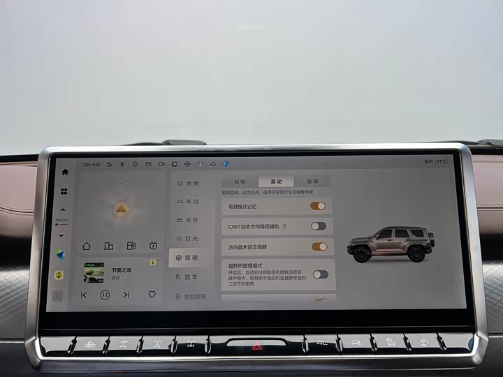 Фото 13 - Tank 700 Hybrid