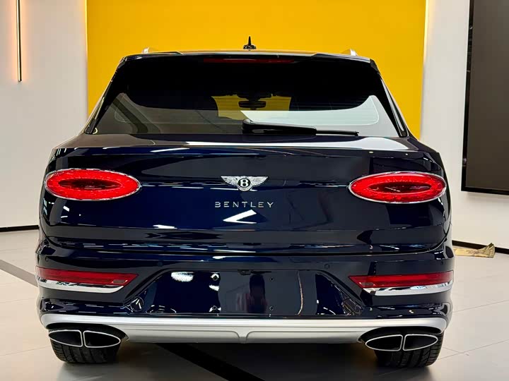 Фото 17 - Bentley Bentayga