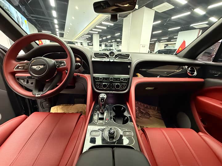 Фото 8 - Bentley Bentayga