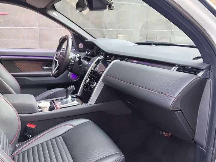 Фото 10 - Land Rover Discovery Sport