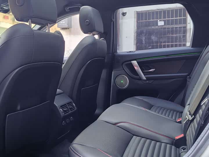 Фото 13 - Land Rover Discovery Sport