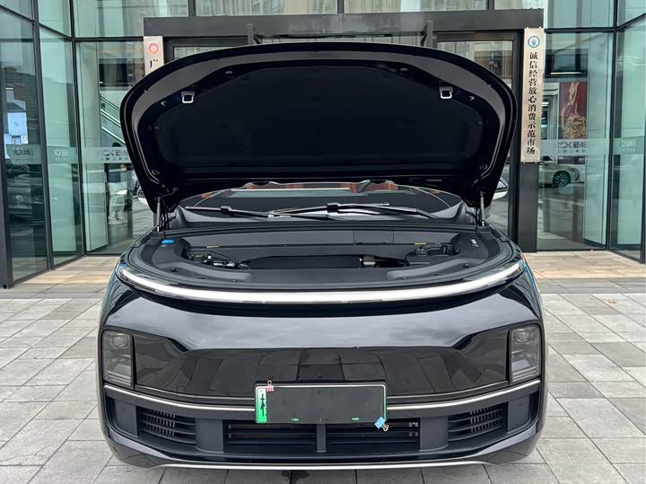 Фото 12 - LiXiang L9