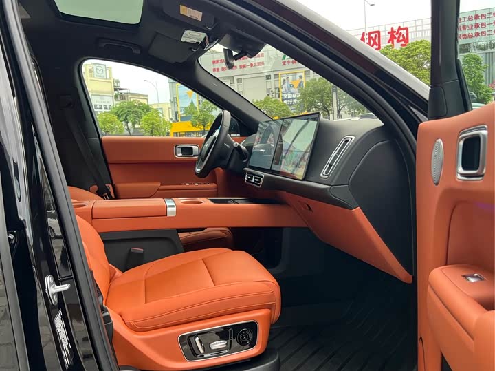 Фото 13 - LiXiang L9