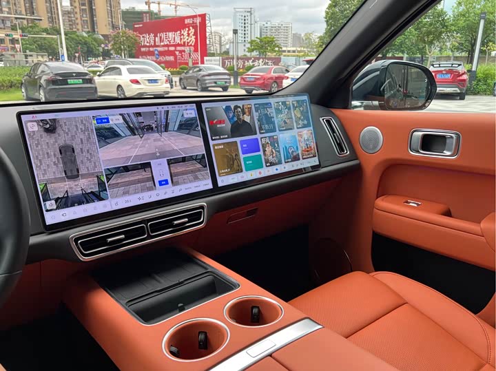 Фото 16 - LiXiang L9