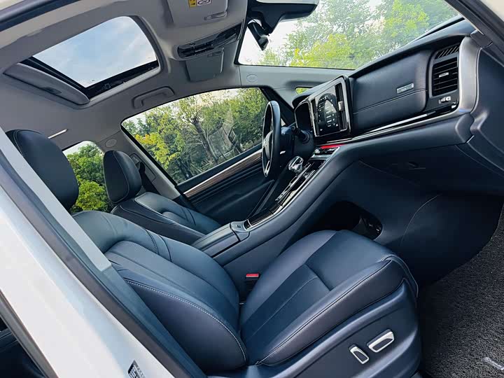 Фото 12 - GAC Trumpchi M8