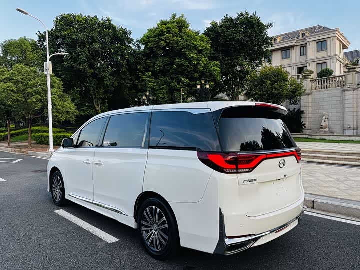 Фото 17 - GAC Trumpchi M8